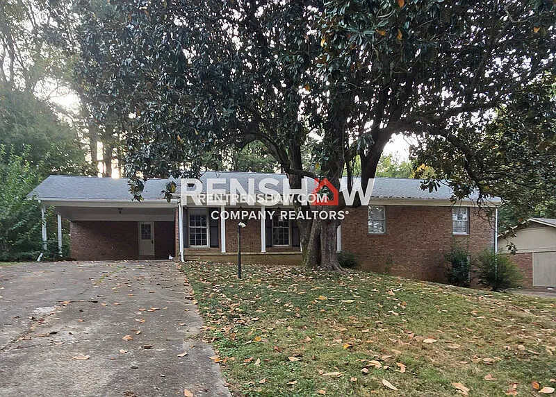 5 bed, 2.0 bath, 2455 sqft, $1,800 — Photo 1