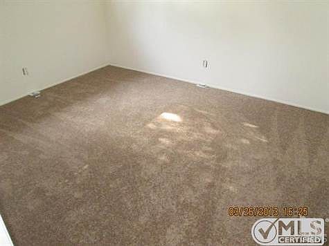 5th image of 2877 Sioux Ave
