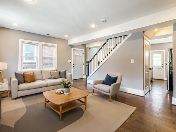 264 Division Ave NE, Washington, DC 20019