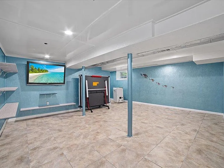 283 Harrison Ave — Photo 22