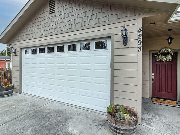 3rd image of 4293 Walnut Dr