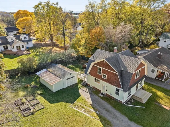 19 White Place, South Burlington, VT 05401