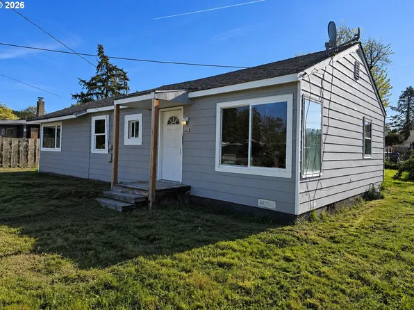 932 SW Swift Ave, Mill City, OR 97360