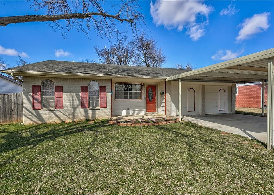 1st image of 300 Kimberly Ln
