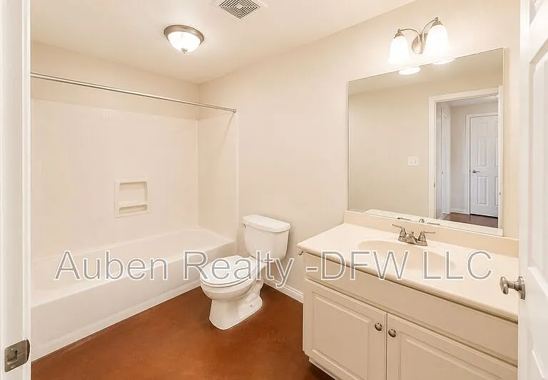 2310 S 3rd St #B — Photo 9