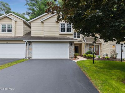 607 Highwood Circle, Albany, NY, 12203