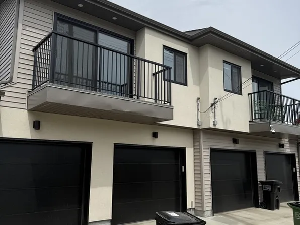 8313 76th Ave NW Unit 3, Edmonton, AB T6C 0H9