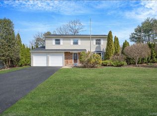 1 Yardley Lane, Nesconset, NY 11767