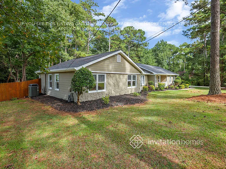 6928 Mason Creek Rd — Photo 2