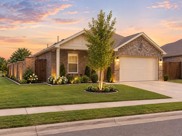 1901 Lotus St, Royse City, TX 75189