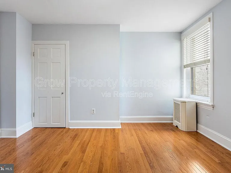 755 S 10th St — Photo 13