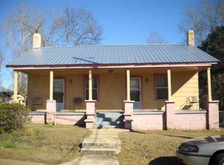 206 Martin Luther King Jr Dr, Tylertown, MS 39667