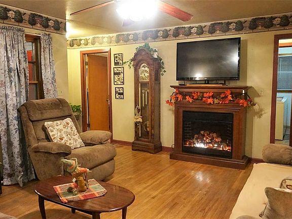 5th image of 2316 W Graber St