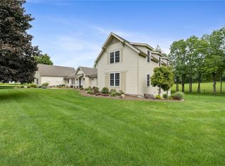 326 W Bloomfield Rd, Pittsford, NY 14534