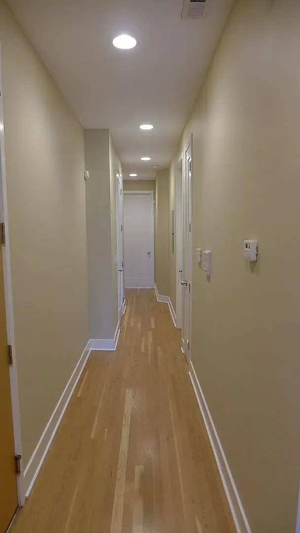 2 bed, 2.5 bath, 1350 sqft, $2,800 — Photo 4