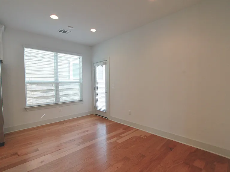 1507 Homespun Rd — Photo 16