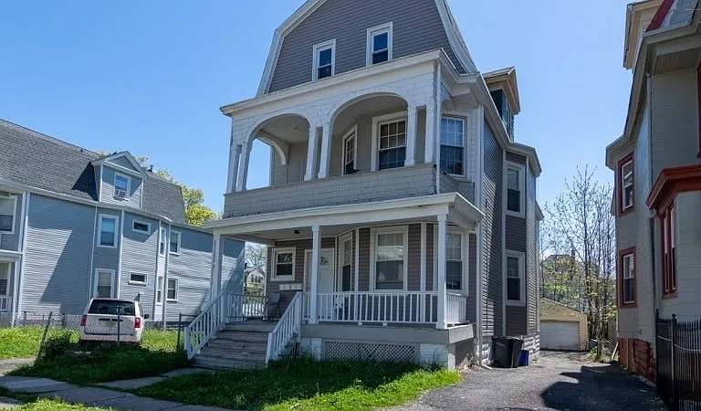 242 S Burnet St — Photo 15