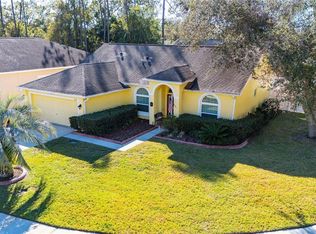 5215 New Brittany Ln, Zephyrhills, FL 33541