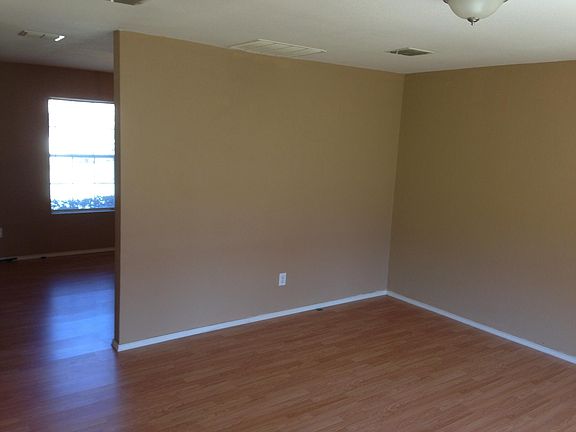 5th image of 1430 Whitewater Dr