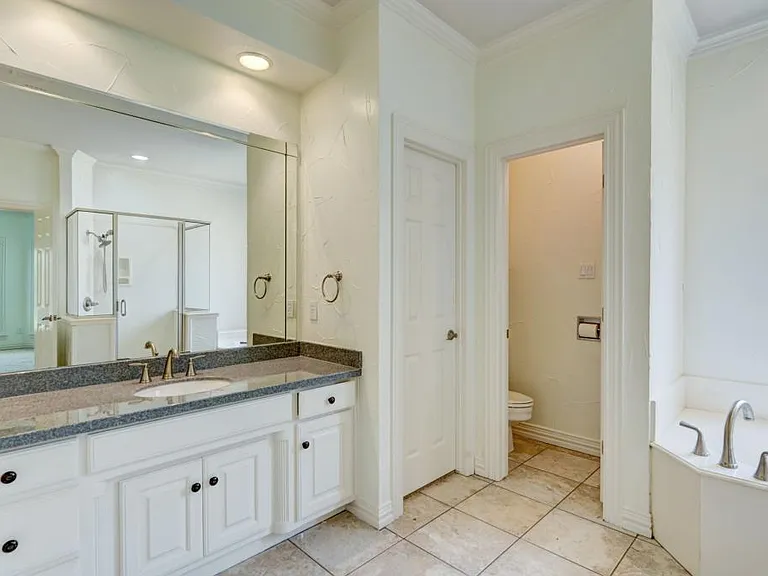 2804 Vermont Ct — Photo 22
