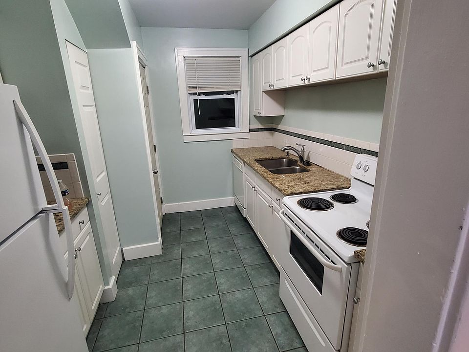 2nd image of 444 E Channing St #1