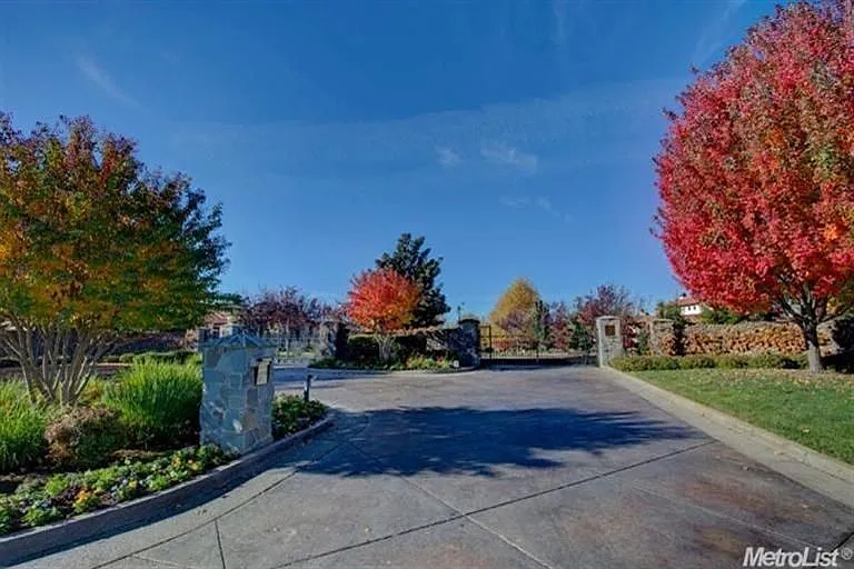 8805 Bella Terra Pl photo 1