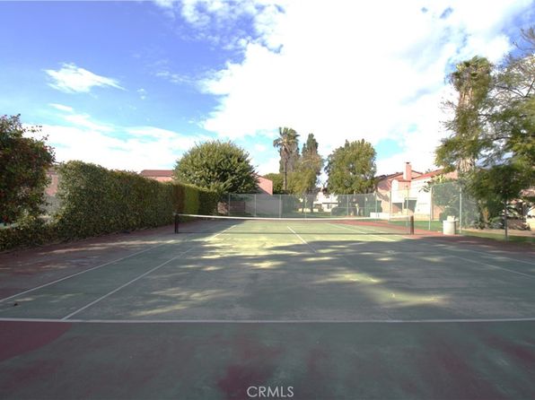 176 Racquet Club Dr, Compton, CA 90220