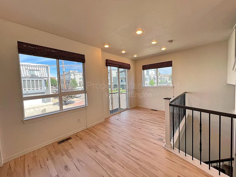 2488 Decatur St — Photo 9