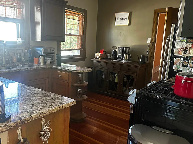 215 W Minnehaha Pkwy #2 — Photo 8
