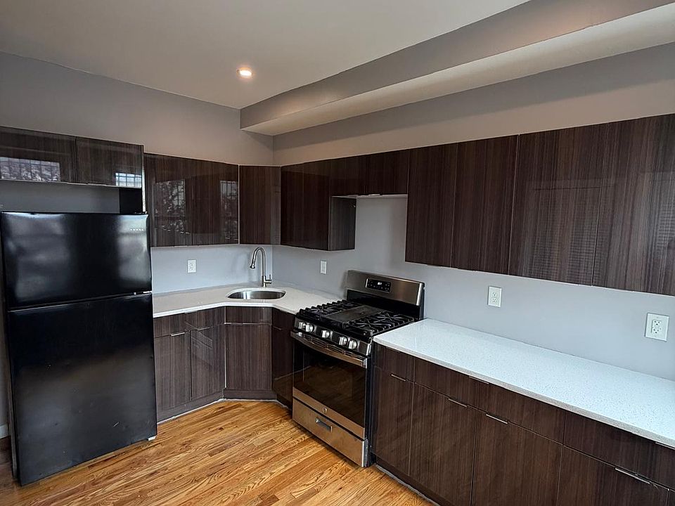 1st image of 585 Central Ave #102