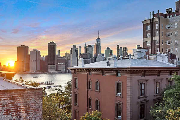 Sold by Engel and Völkers Brownstone Brooklyn | media 2