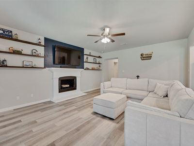 1525 Sand Dollar Trl, Weatherford, TX, 76087