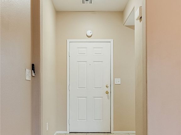 4th image of 10247 Lupine Meadow Dr