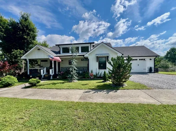 101 Mill St, Hayesville, NC 28904