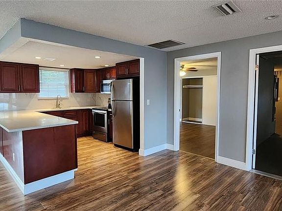 4th image of 2408 Kimberly Dr