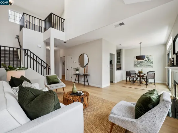 317 W Meadows Ln, Danville, CA 94506
