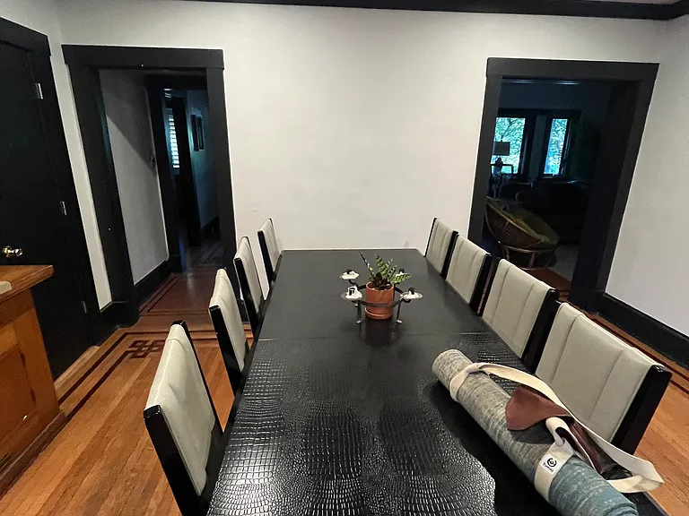 1328 E Stratford Ave — Photo 11