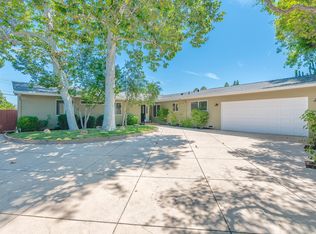 23925 1/2 Crosson Dr, Woodland Hills, CA 91367