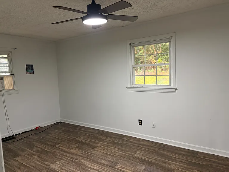 1181 Pine Hill Cir — Photo 7