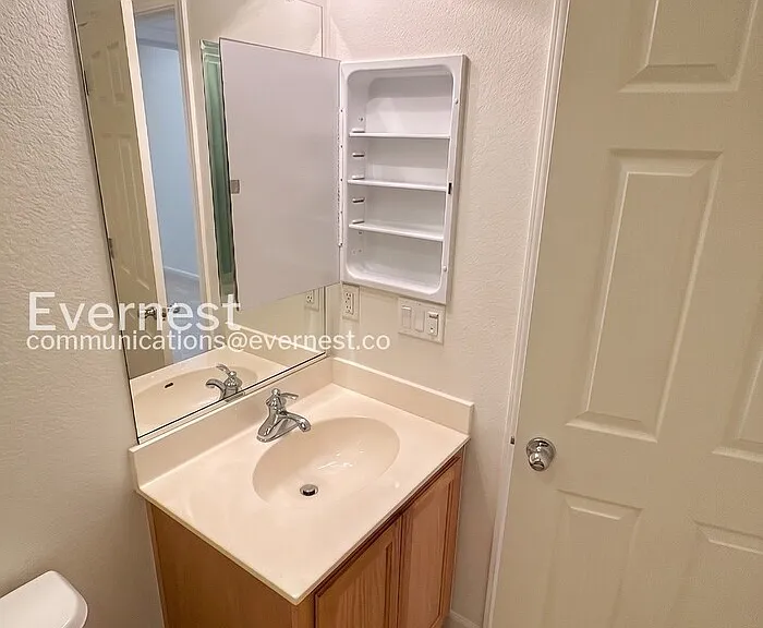 69 Ede Ln — Photo 15