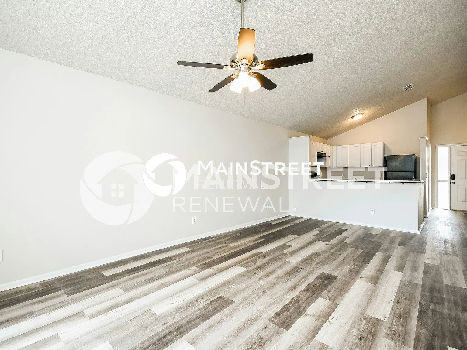 1241 Ashworth — Photo 4