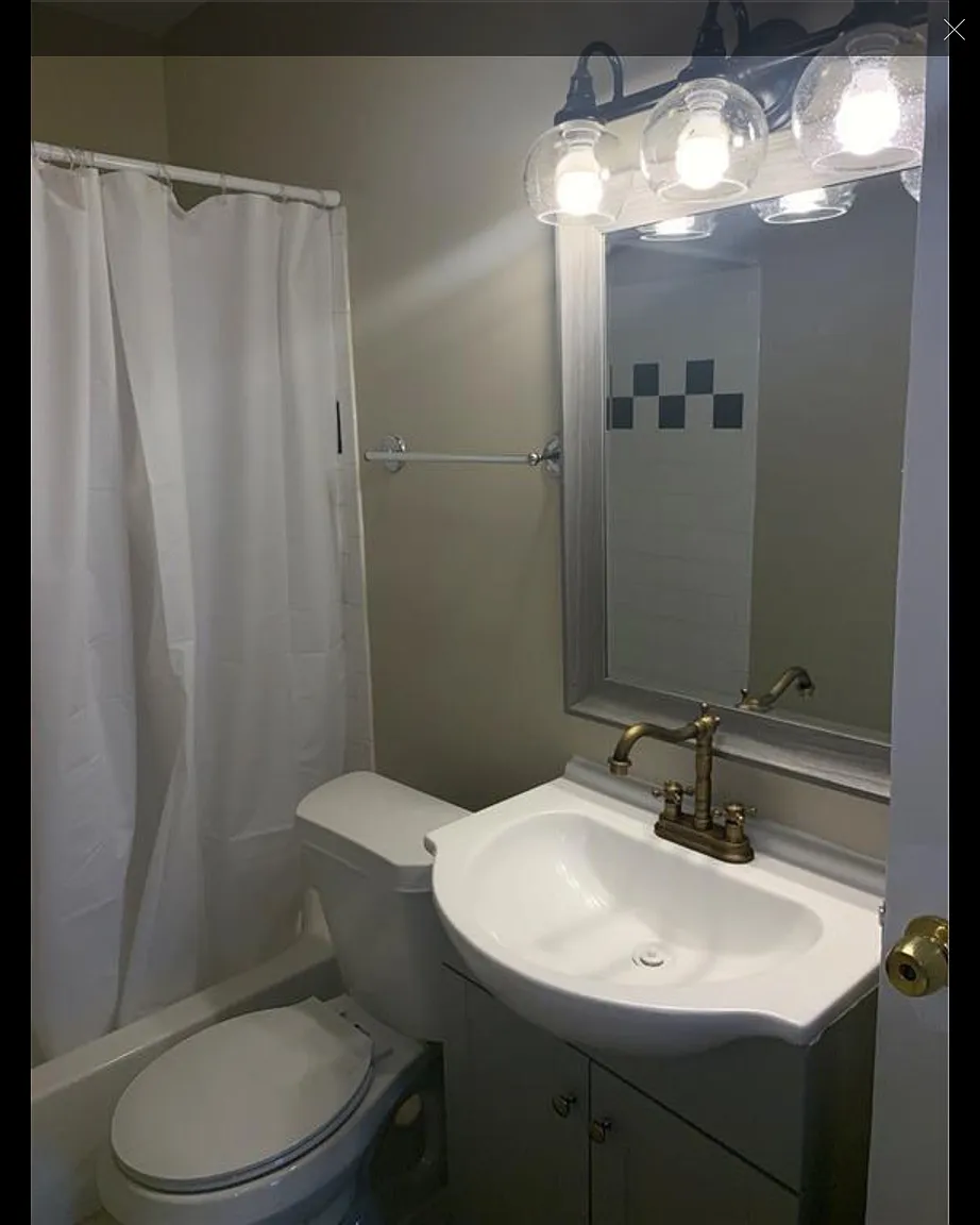 3125 Midvale Dr photo 1