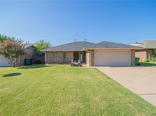 6809 Bayberry Dr, Oklahoma City, OK 73162