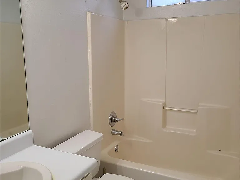 112 Mirabelle Cir — Photo 17