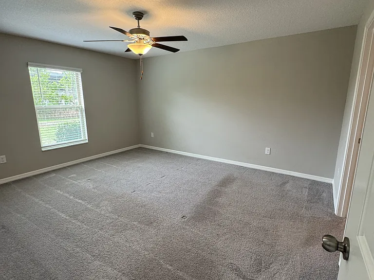 13009 Majestic Garden Ln — Photo 28
