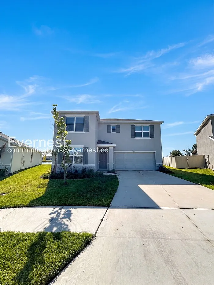 4 bed, 3.0 bath, 2371 sqft, $2,625 — Photo 1