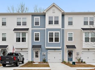 2011 Quiet Ibis Rd, Hanahan, SC 29410