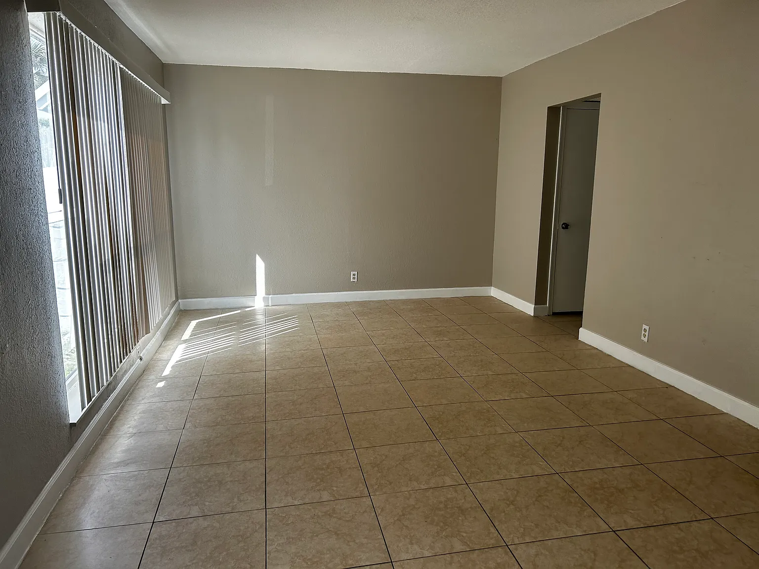 3 bed, 1380 sqft, $3,000 — Photo 4