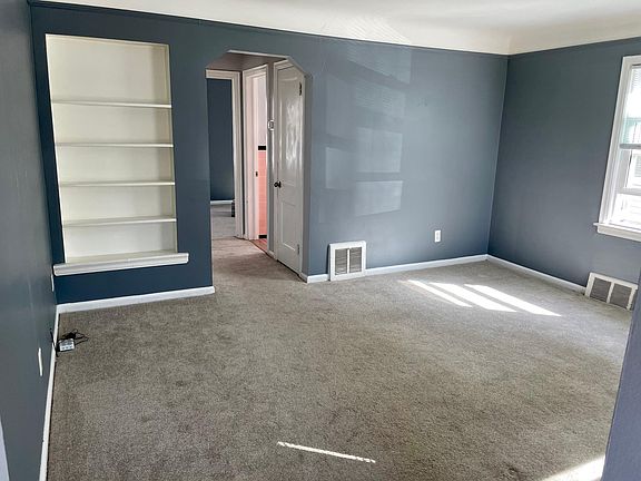 5th image of 1231 Wyandotte Ave