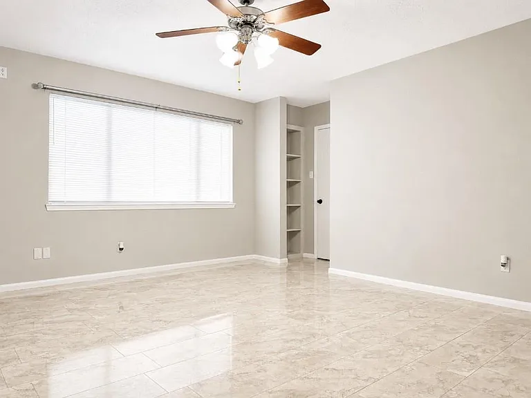 9002 Sabastian Dr — Photo 21